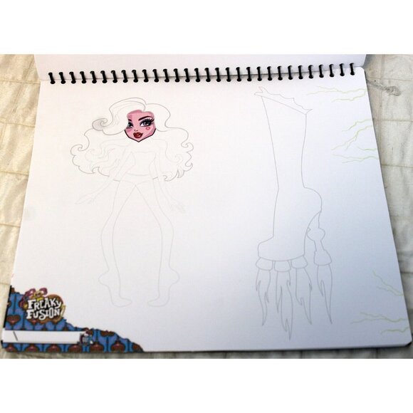 Monster High Freaky Fusion Sketch Portfolio Kit Book Fashion Design Art Stickers - Picture 9 of 11